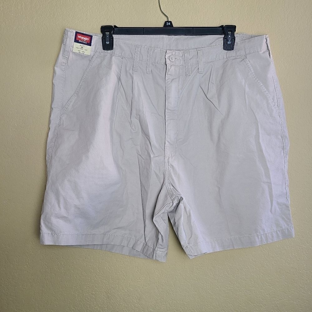 NWT Wrangler Original Comfort Waist Shorts